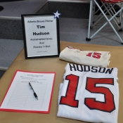 Tim Hudson signed Jersey & T-Shirt